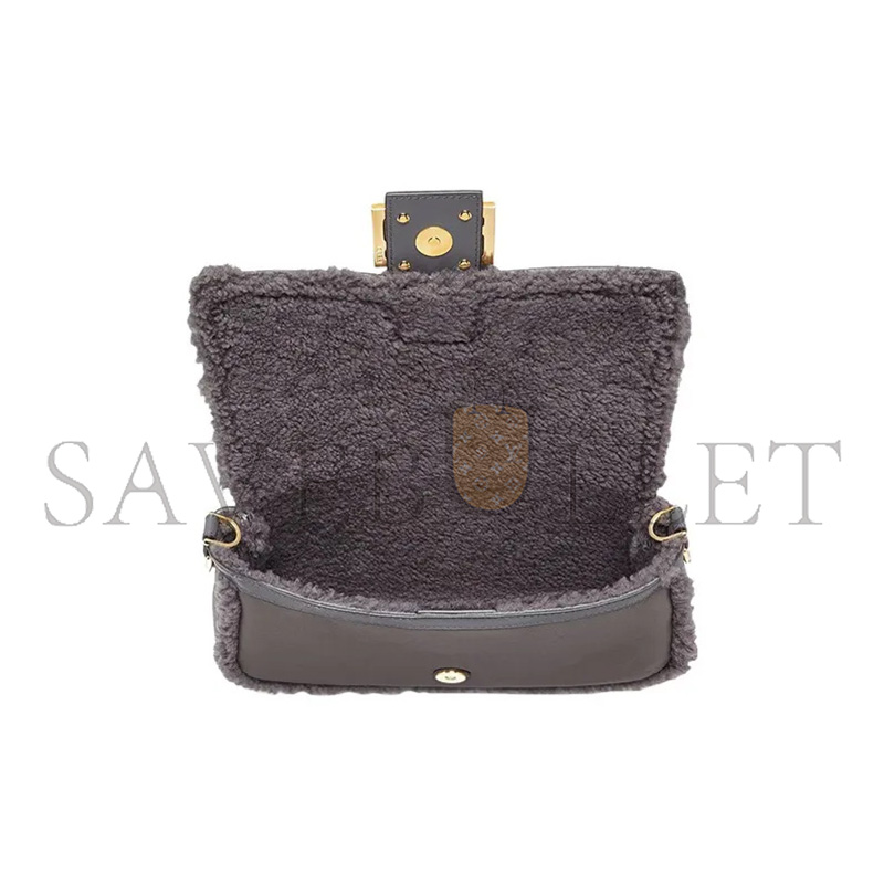 F**di grey lambskin shearling medium baguette bag 8br600almrf1efw (28*14*8cm)